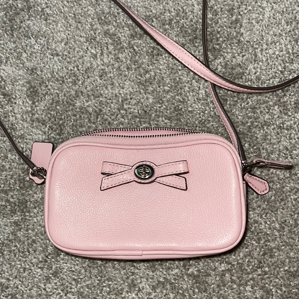 Coach strap purse